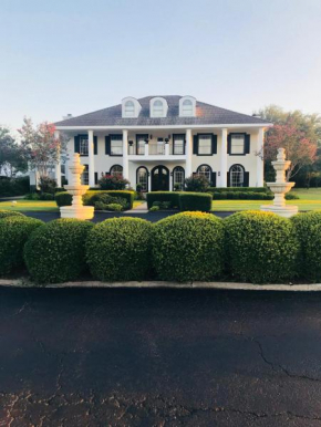 The Plantation House Boutique Inn, Pflugerville